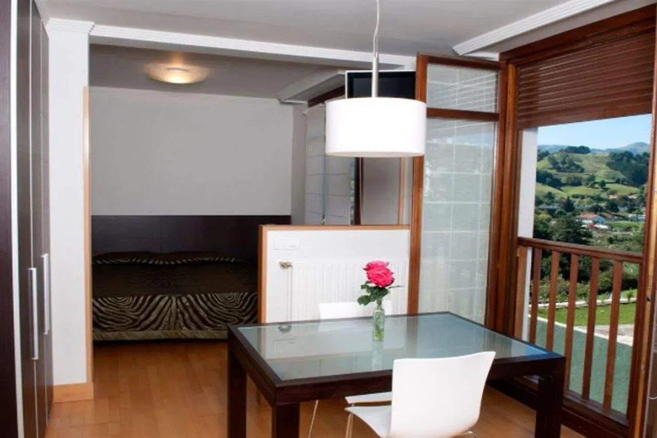 Apartamentos Turisticos Talaimendi Zarautz 0*,