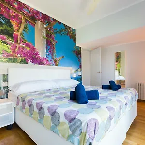 https://apartamento-centrico-puerto-olimpico.topbarcelonahotels.com