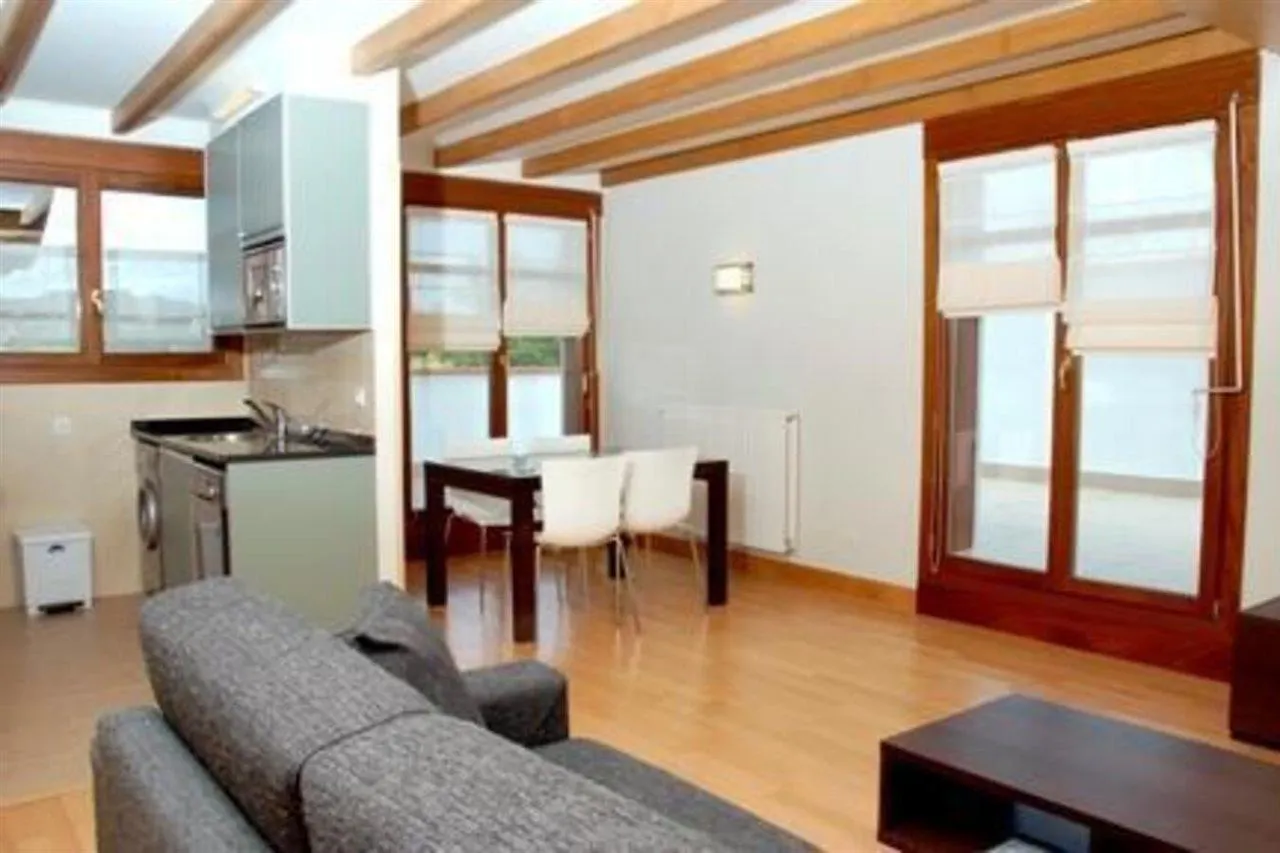 Talaimendi Apartamentuak زاروتز